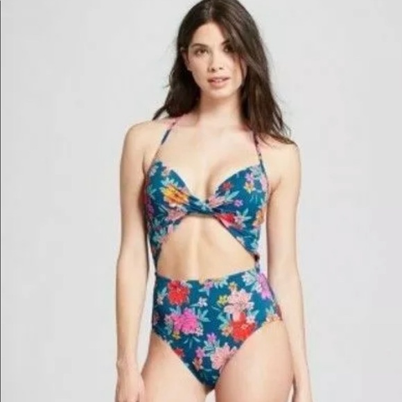 34dd swimwear one piece